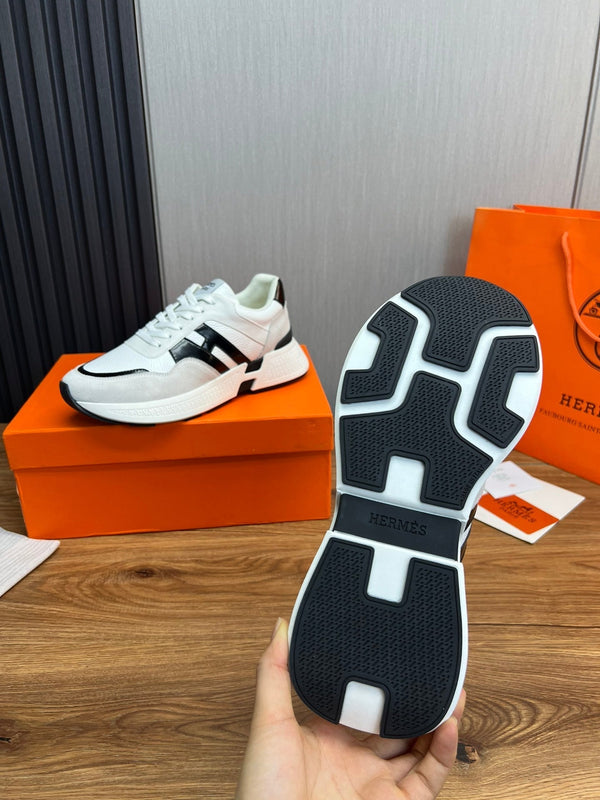 HM Men's Sneaker White Black Cowhide Suede 936373
