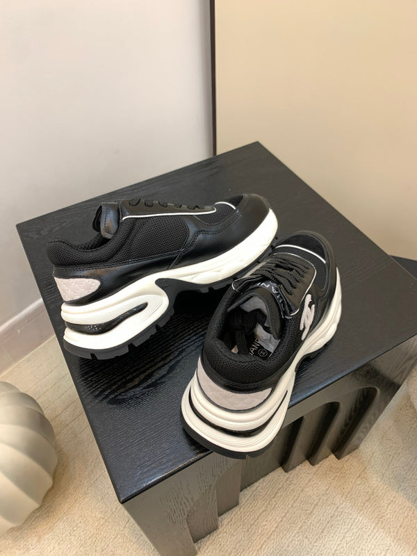 Chanel Sneakers Black White Leather And Mesh Fabric 537186
