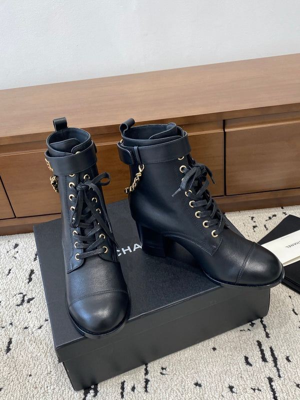 CC Ankle Boots 50mm With Chain Strap Black Calfskin 529289