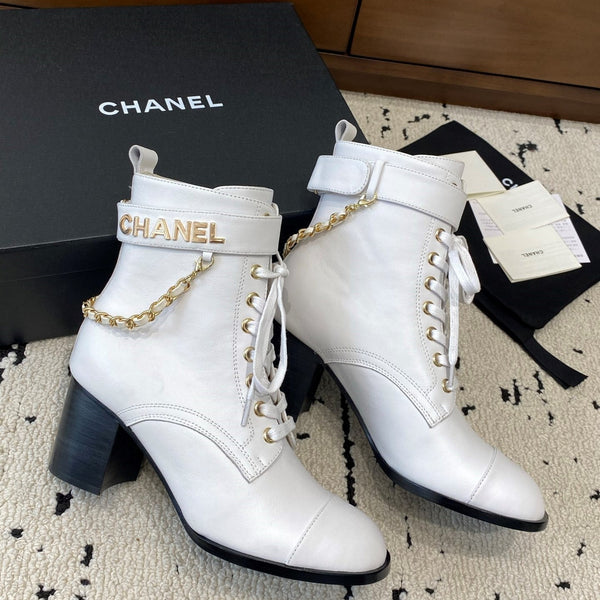 CC Ankle Boots 50mm With Chain Strap White Calfskin 529290