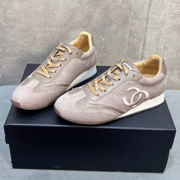 CC 26P Sneakers Light Grey Suede 682525