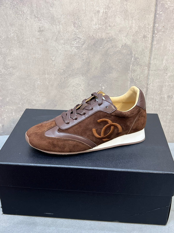 CC 26P Sneakers Dark Brown Suede 682526