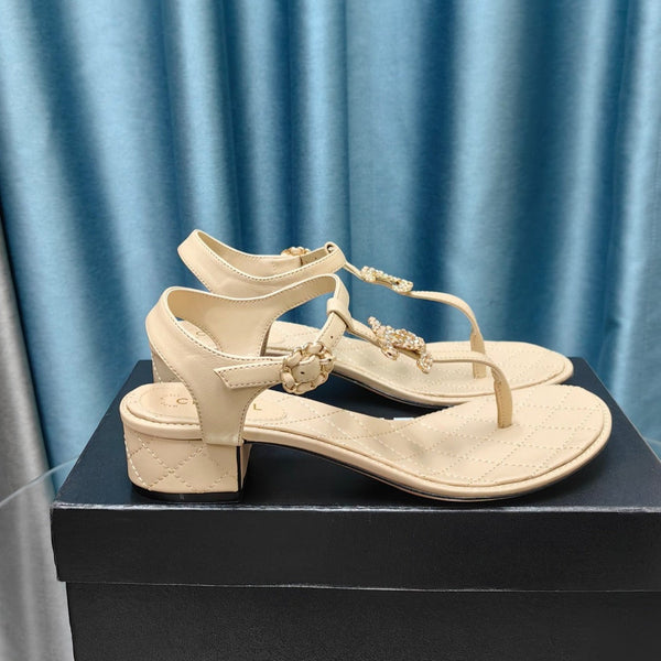 sandalo infradito cc 40 in pelle di vitello beige