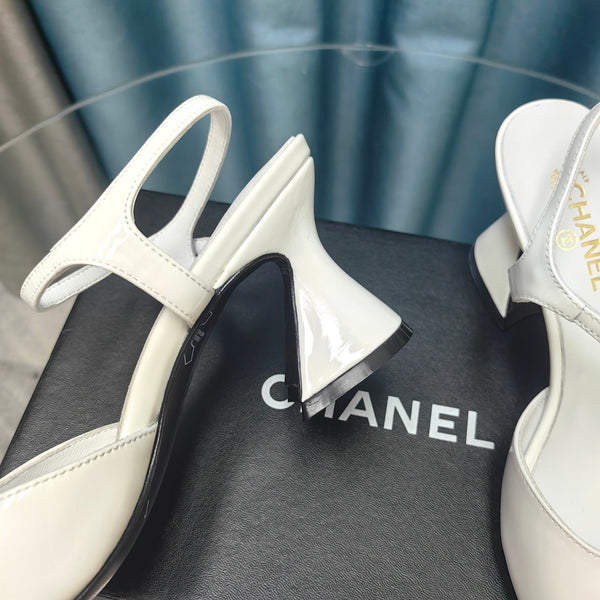 sandalo slingback cc 85 in pelle di vitello verniciata bianca