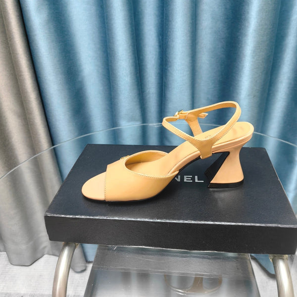sandalo slingback cc 85 in pelle di vitello verniciata beige