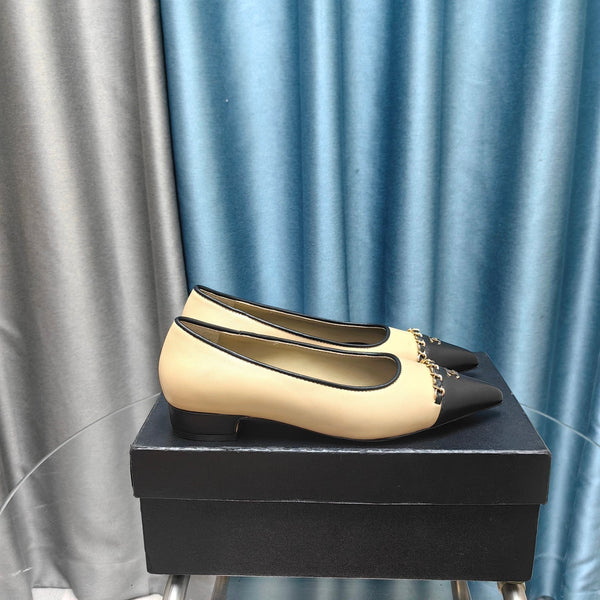 Ballerine CC in pelle di agnello beige con catena