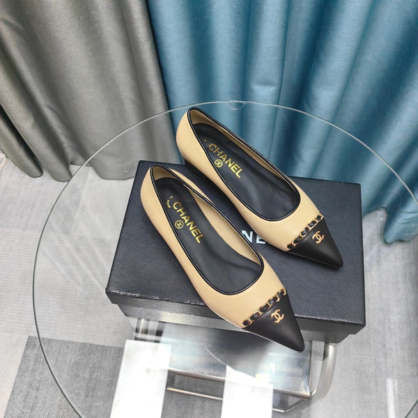 Ballerine CC in pelle di agnello beige con catena