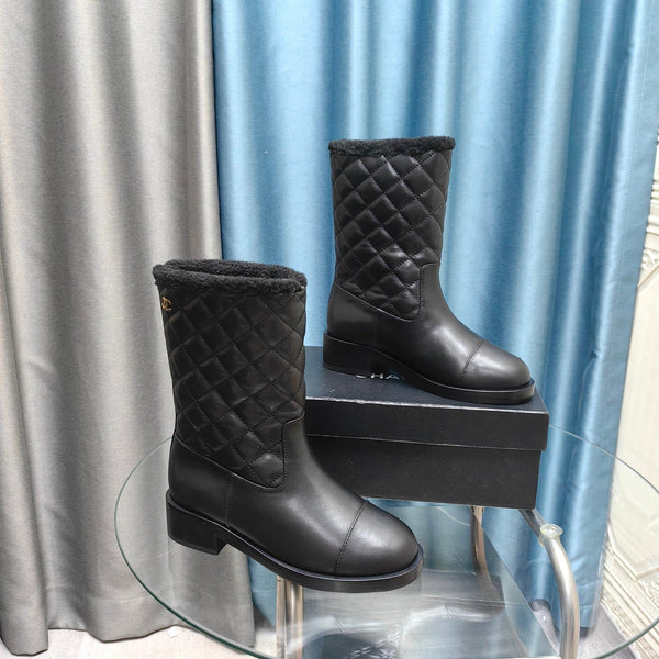 CC Short Boots Black Calfskin Lining Wool And Lambskin