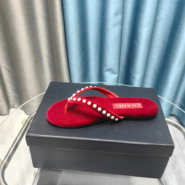 CC Thong Red Velvet Pearl