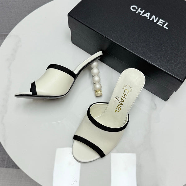 CC 25 High Heel Slippers 85mn White Black Sheepskin 368789