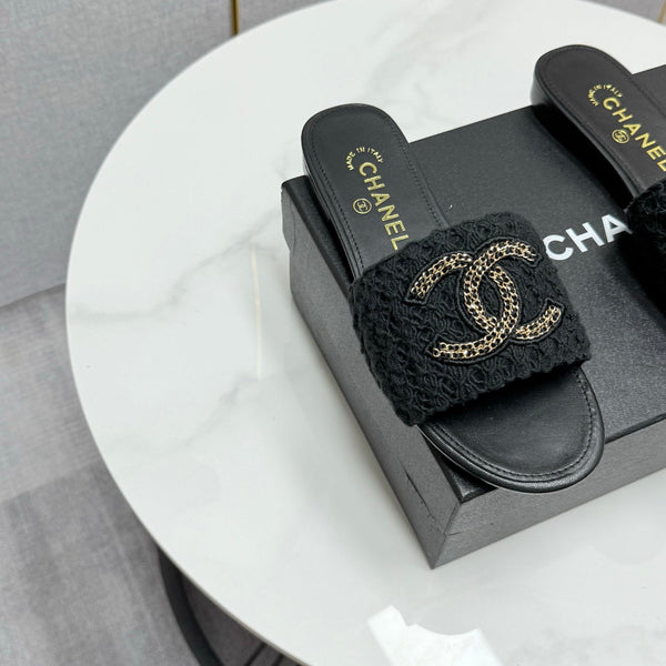 CC Slide Sandals 25s In Black Fabric And Calfskin With Logo