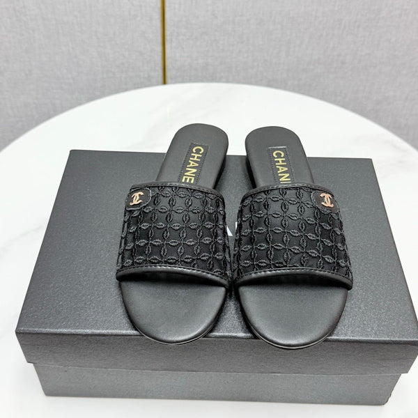 Sandali bassi CC 25 in rete nera e pelle di pecora 368806