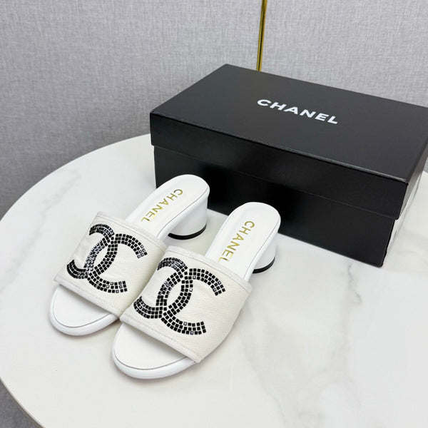 CC 26SS Sandals White Canvas Sheepskin 639893