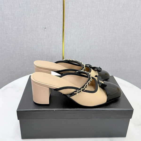CC 26s High Heel Mules 4.5cm Beige Black Lambskin Patent Leather