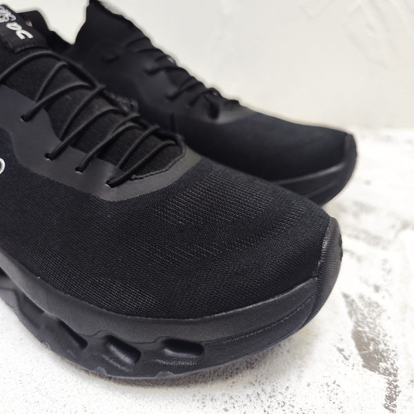 SNEAKER CLOUDTILT IN POLIESTERE RICICLATO NERO