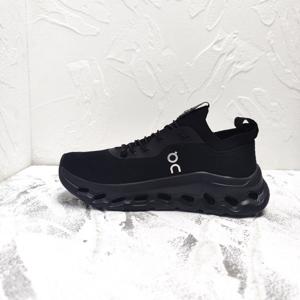 SNEAKER CLOUDTILT IN POLIESTERE RICICLATO NERO