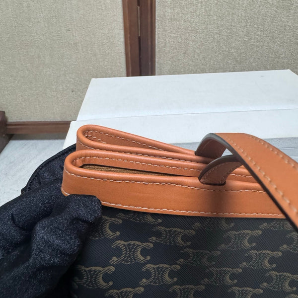 CL Medium Flat Shopper Black Brown Triomphe Canvas Calfskin