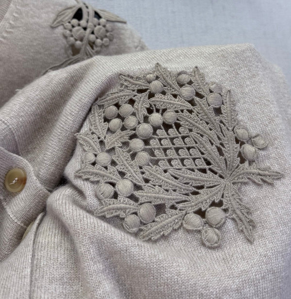 LP 25 Embroidered Floral Pattern Hollow Cardigan Gray Cashmere 315858