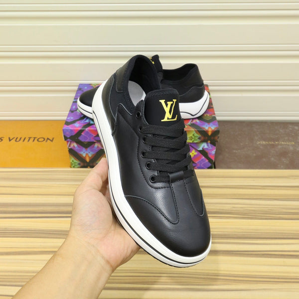 SNEAKER LV IN PELLE DI VITELLO NERA