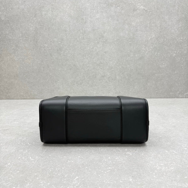 Loewe Large Amazona 180 Bag 35cm Black Calfskin