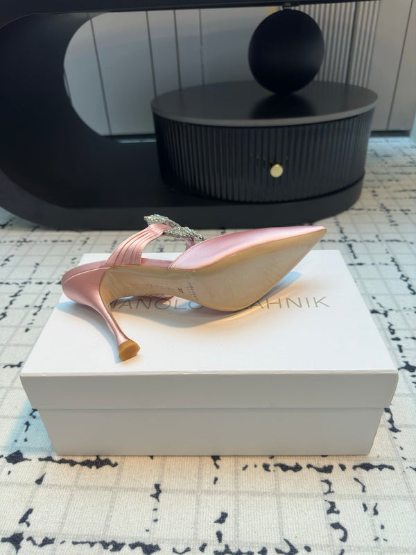 Manolo Satin Maidugura Mules 90mm Pink Satin