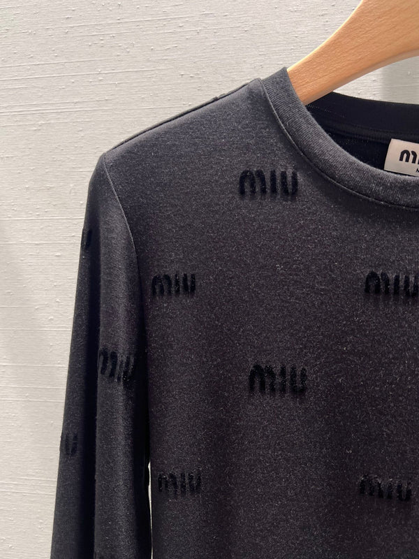 T-shirt a maniche lunghe Miu Miu in cotone nero