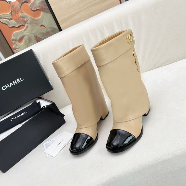 STIVALI CC CORTI 55 MM IN PELLE DI AGNELLO BEIGE CREMA CON FERRAMENTA ORO