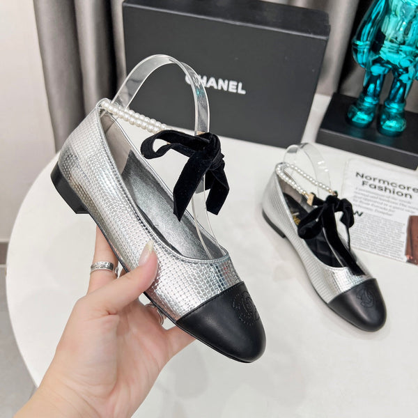 CC Mary Jane Bianco Nero Con Perle In Pelle Di Agnello E Vacchetta