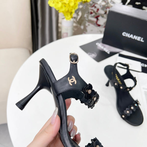 CC 26s Floral Sandal 7.5cm Black Sheepskin 867464