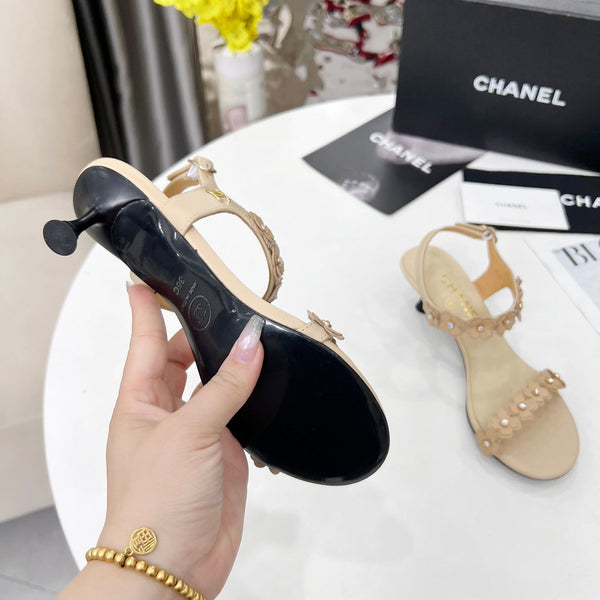 CC 26s Floral Sandal 5cm Beige Sheepskin 867465