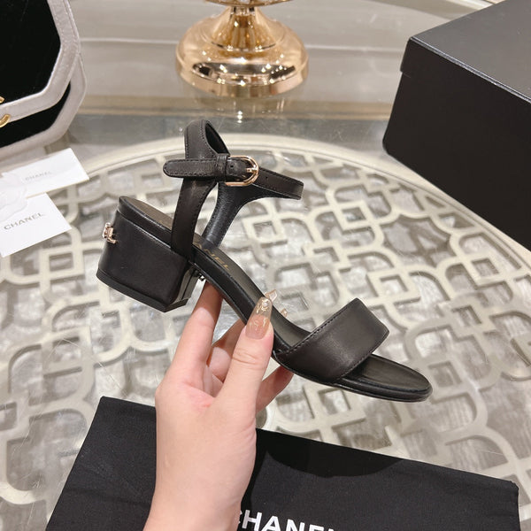 CC 25C 5CM Sandali con tacco medio in pelle italiana nera 213315