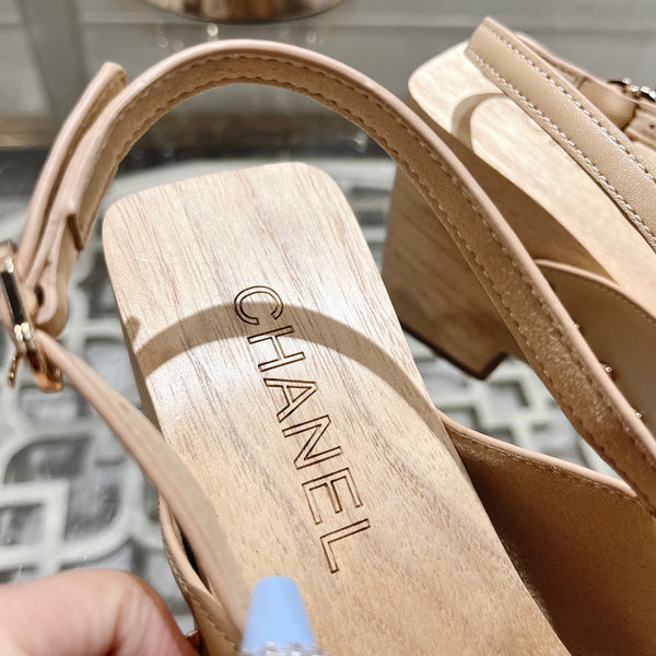 platform sandal 90 cross beige calfskin