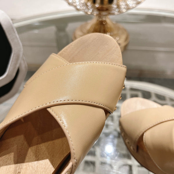 platform sandal 90 cross beige calfskin