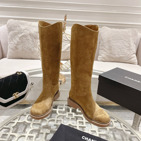 Stivali alti CC 40mm in pelle scamosciata beige scuro