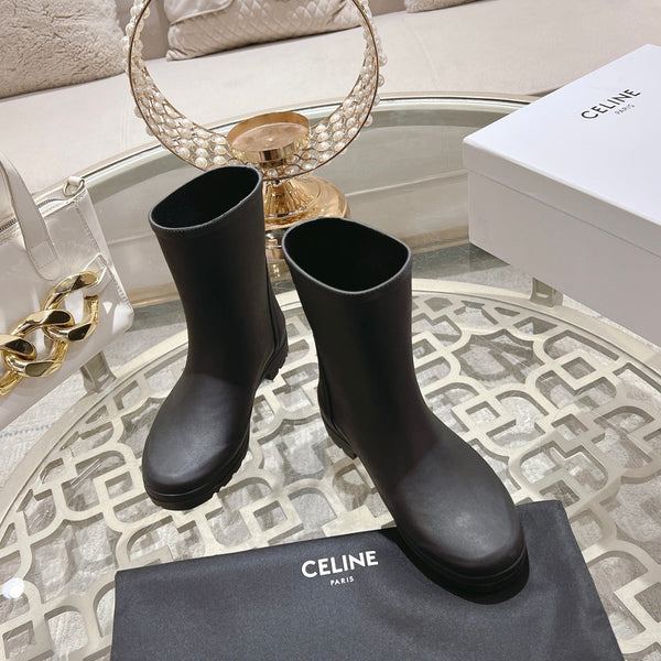 MID RAIN BOOTS IN BLACK NATURAL RUBBER