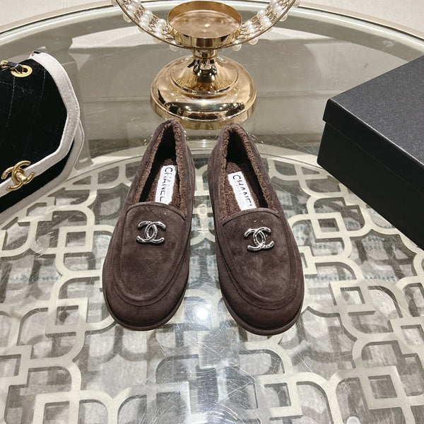 Mocassino CC 25A in pelle scamosciata Sherpa color cioccolato