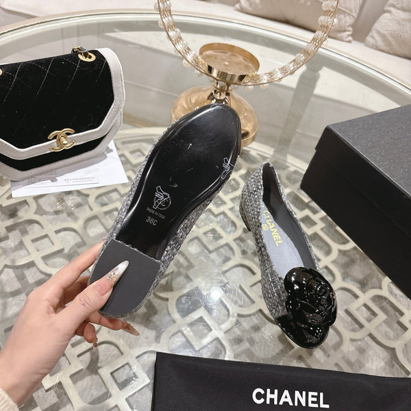 CC 26s Camellia Ballet Flat Grey Leather Tweed 736495