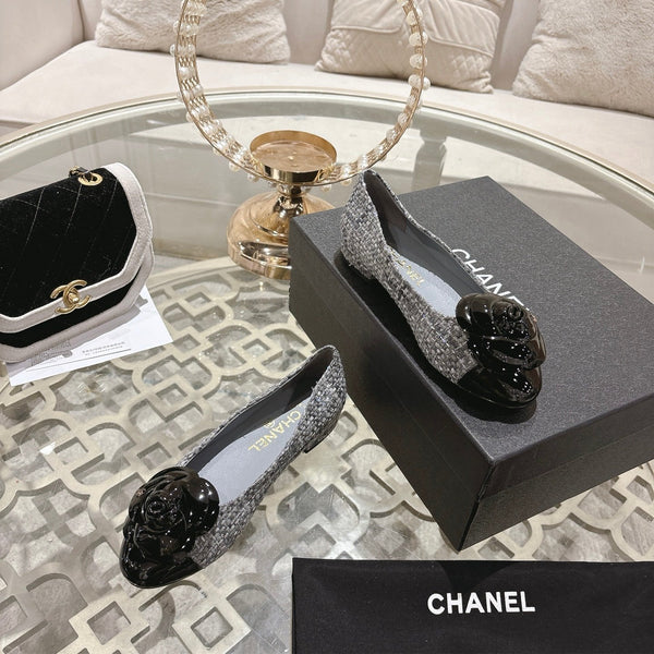 CC 26s Camellia Ballet Flat Grey Leather Tweed 736495