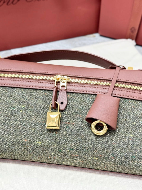 LP Extra Pouch L29 Muted Pink Cashmere Calfskin 282247