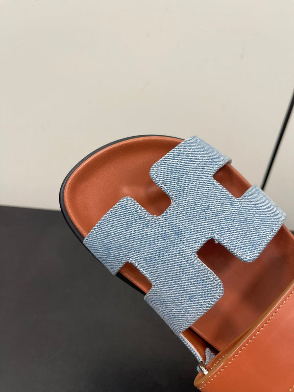 CHYPRE SANDAL ORANGE MIX SKY CALFSKIN