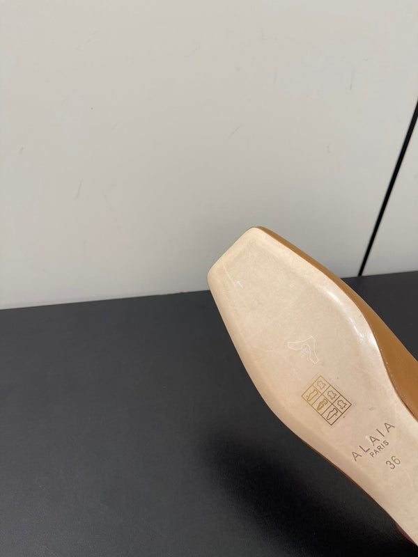 BALLERINE ALAIA IN PELLE DI VITELLO LISCIA MARRONE RAME