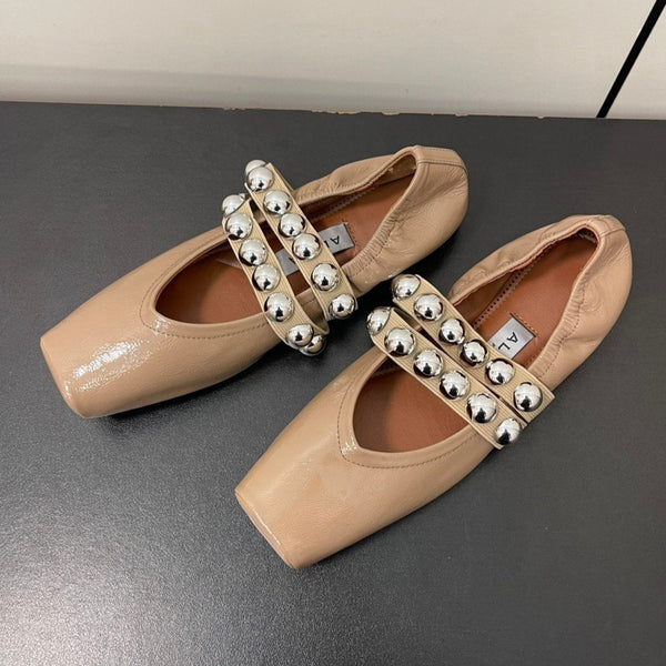 BALLERINE ALAIA IN PELLE DI VITELLO LUCIDA BEIGE MANDORLA CON FERRAMENTA ARGENTATA