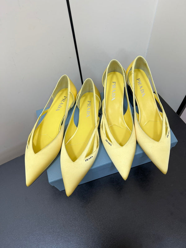 BALLERINE CON TAGLI IN RASO GIALLO CHIARO