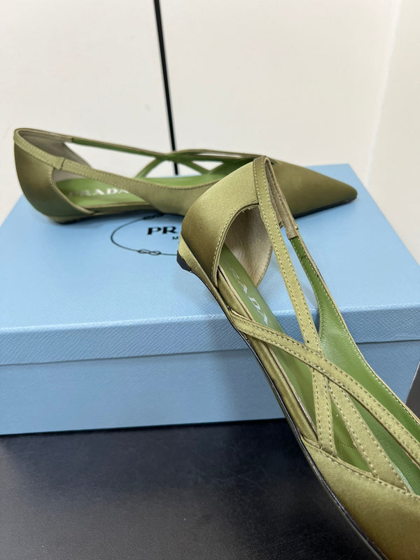 BALLERINE CON TAGLI IN RASO VERDE OLIVA