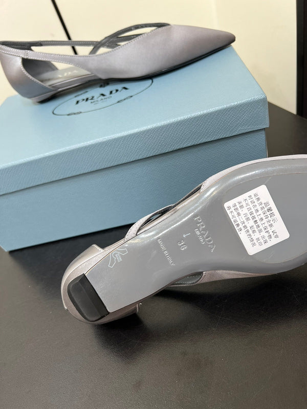 BALLERINE CON TAGLI IN RASO GRIGIO CALDO