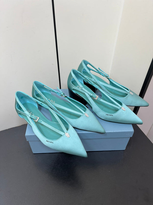 BALLERINA CON TAGLI IN RASO BLU TURCHESE E FIBBIA CON PERLINE