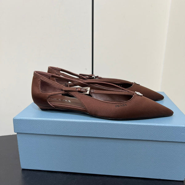 BALLERINA CON TAGLI IN RASO MARRONE CIOCCOLATO E FIBBIA CON PERLINE