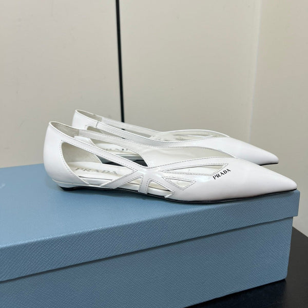 BALLERINA IN PELLE DI VITELLO BIANCA SPAZZOLATA CON TAGLI
