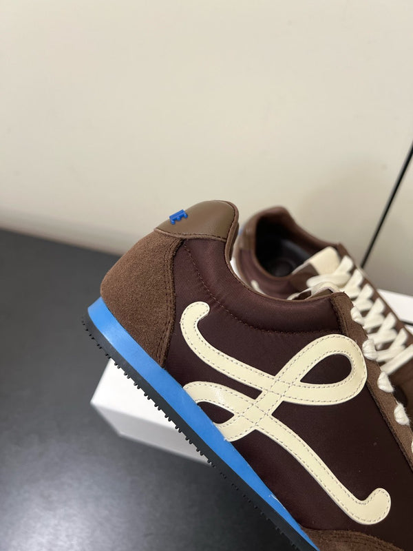 Sneaker Loewe Ballet Runner 2.0 in nylon e pelle di pecora marrone