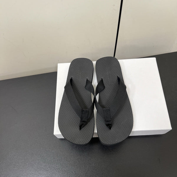 The Row Dune Flatform Thong Sandal In Black Rubber And Black Canvas 340028